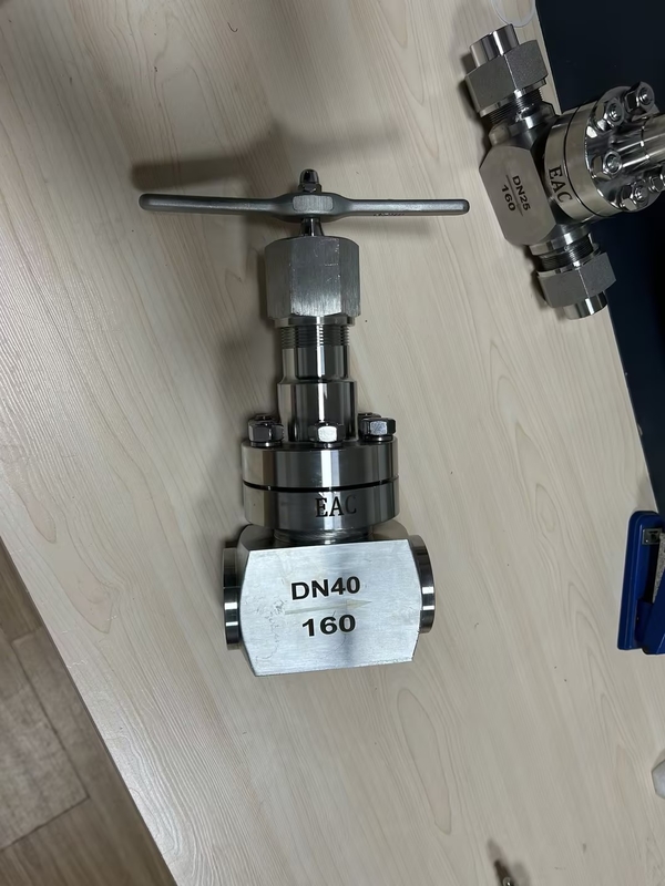 LNG LOX LIN LAR LCO2 Tank Kryogener Hochdruckkugelventil Hochwertiges PN320-Ventil